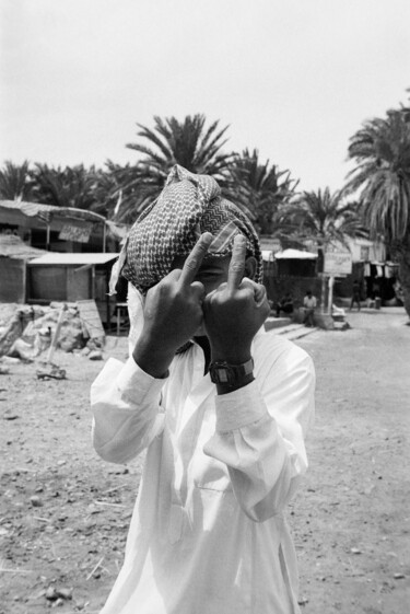 Fotografia zatytułowany „giovane beduino di…” autorstwa Roberto Ferrero, Oryginalna praca, Fotografia filmowa