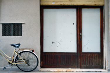 Photography titled "bicicletta nel cort…" by Roberto Ferrero, Original Artwork, Digital Photography