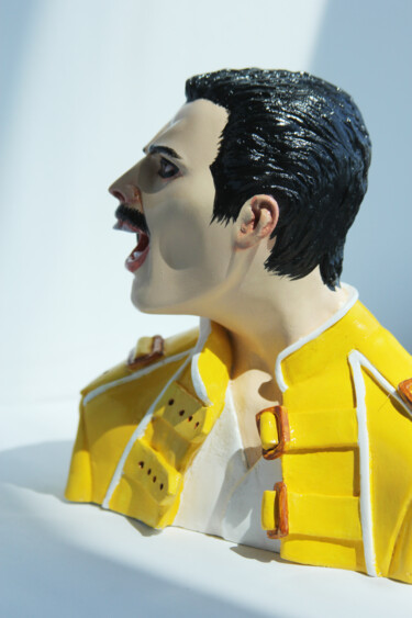 Γλυπτική με τίτλο "Freddie Mercury in…" από Rock Portraits By Larisa Churkina, Αυθεντικά έργα τέχνης, Χύσιμο