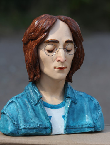 Sculpture intitulée "John Lennon, imagine" par Rock Portraits By Larisa Churkina, Œuvre d'art originale, Coulage