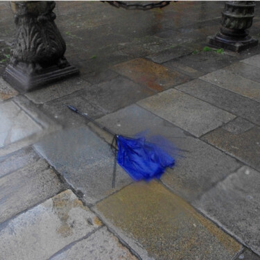 Photographie intitulée "Pluie - Santiago de…" par Rodrigue Rouyer-Cobelli, Œuvre d'art originale, Photographie numérique