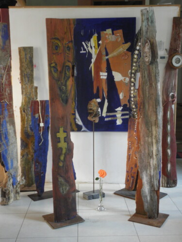 Sculpture intitulée "Totems....." par Roger Ernest Jankow, Œuvre d'art originale, Bois