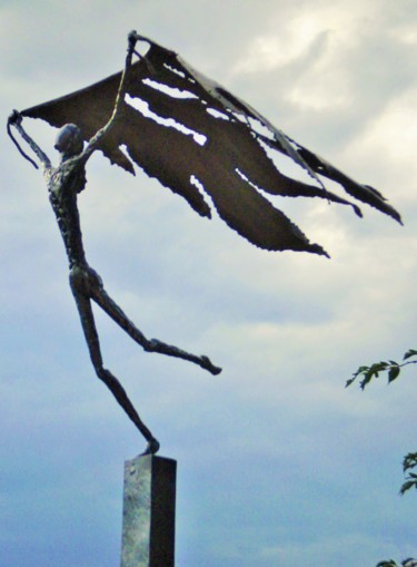 Sculpture titled "Icare (l'envol)" by Roger Peulvey, Original Artwork, Metals