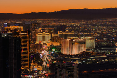 "Overlooking Vegas" başlıklı Fotoğraf Rohit Kamboj tarafından, Orijinal sanat, Dijital Fotoğrafçılık
