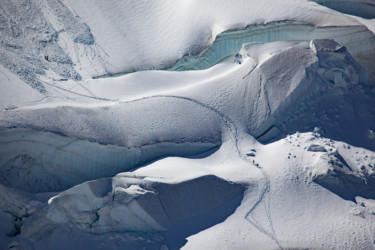 Fotografie getiteld "The way to the top.…" door Roland Bouvier, Origineel Kunstwerk