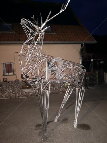 Sculpture intitulée "Brame du cerf" par Issro, Œuvre d'art originale, Acier inoxydable