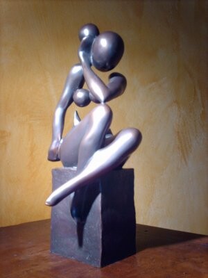Sculpture intitulée "Etrange jongleuse" par Roland Saurel, Œuvre d'art originale