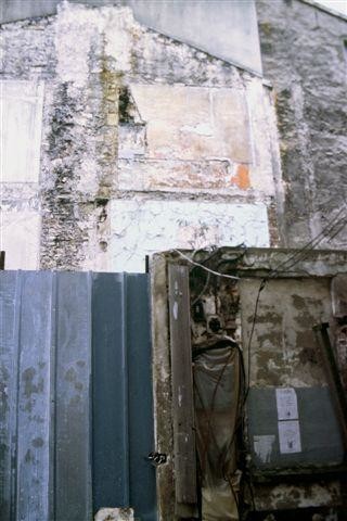 Photographie intitulée "Mur à Paris_16" par Roland Brénin, Œuvre d'art originale