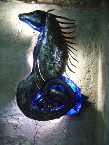 Escultura intitulada "cavalo marinho" por El Rei, Obras de arte originais, Metais