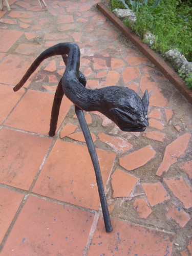 Escultura intitulada "pantera estranha" por El Rei, Obras de arte originais, Madeira