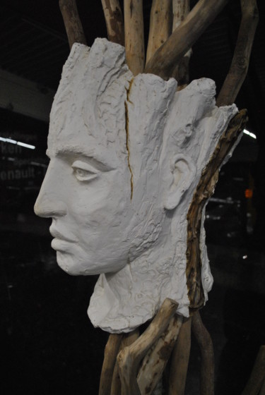 Sculpture titled "Boswachter" by Rosa, Original Artwork, Plaster