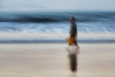 Photography titled "A Walk on the Beach" by Rosa Frei, Original Artwork, Digital Photography