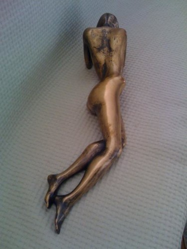 Sculpture titled "FEMME ALLONGEE" by Rosario, Original Artwork