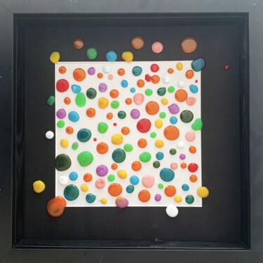 제목이 "Dots"인 미술작품 Rose로, 원작, 페인트 스프레이 목재 패널에 장착됨