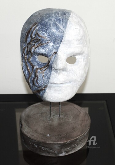Escultura intitulada "Fantasma da Ópera" por Roseli Franco, Obras de arte originais, Resina