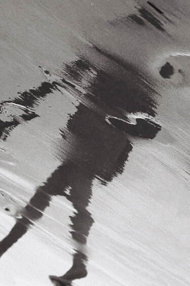 Photographie intitulée "Ombres N°3" par Roz Delacour, Œuvre d'art originale, Photographie argentique Monté sur Plexiglas