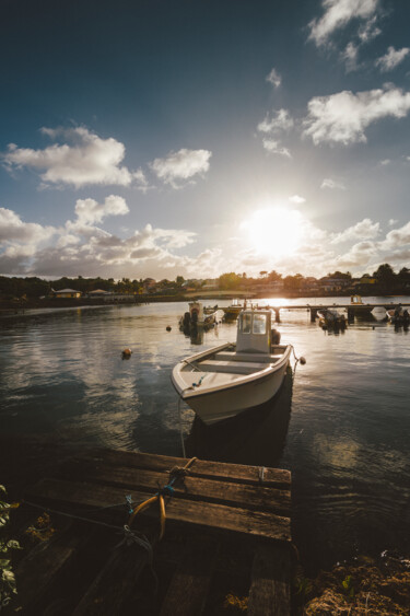 Photography titled "Sunset Boat" by Ruddy Bellon, Original Artwork, Digital Photography