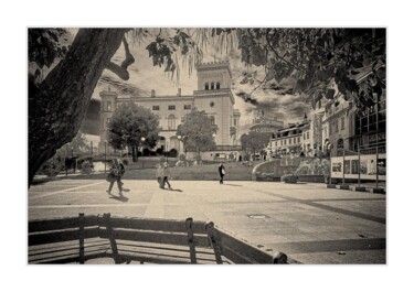 Fotografia zatytułowany „Square in front of…” autorstwa Ryszard Stelmachowicz, Oryginalna praca, Fotografia cyfrowa