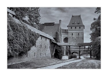 Photography titled "Path to the tower" by Ryszard Stelmachowicz, Original Artwork, Digital Photography