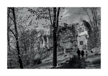 Fotografia intitulada "W stronę ruin histo…" por Ryszard Stelmachowicz, Obras de arte originais, Fotografia digital