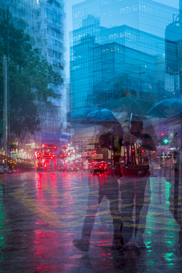 Photographie intitulée "Souls in the rain_2" par Sergio Capuzzimati, Œuvre d'art originale, Photographie numérique