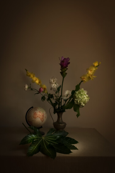 Photographie intitulée "Still life con fior…" par Sabrina Stea, Œuvre d'art originale, Photographie numérique