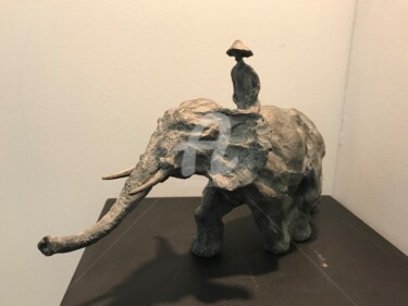 Sculpture titled "ELEPHANT" by Sabrina Tostain (S.Tostain), Original Artwork, Bronze