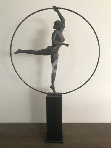 Sculpture titled "Elancée" by Sabrina Tostain (S.Tostain), Original Artwork, Bronze