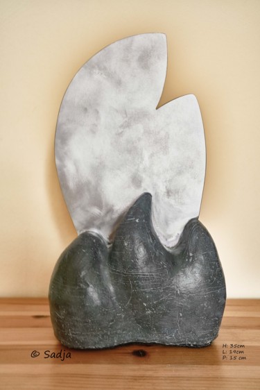 Sculpture intitulée "Trident" par Sadja, Œuvre d'art originale, Béton