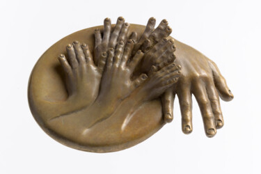 Sculpture titled "FEUILLETÉ de MAINS" by Sak, Original Artwork, Bronze