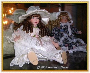 Photography titled "Dollies" by Armando Salas, Original Artwork