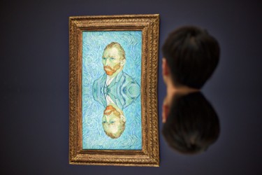 제목이 "Looking at Van Gogh"인 사진 Salvatore Avallone로, 원작, 디지털