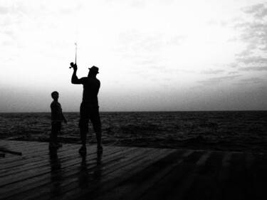 Photographie intitulée "Fisherman fritz - L…" par Salvo Veneziano, Œuvre d'art originale, Photographie numérique