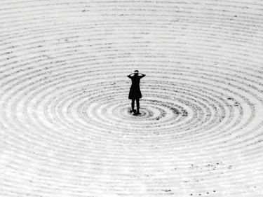 "circle woman" başlıklı Fotoğraf Samuel Dougados tarafından, Orijinal sanat, Dijital Fotoğrafçılık