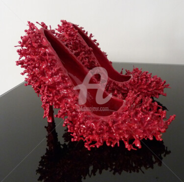 Sculpture titled ""Fashion army shoes"" by Samobrod Irina, Original Artwork, Mixed Media