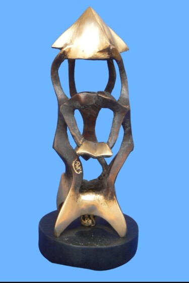 Scultura intitolato "L'appel à la paix" da Abdoul Karim Sana, Opera d'arte originale, Bronzo