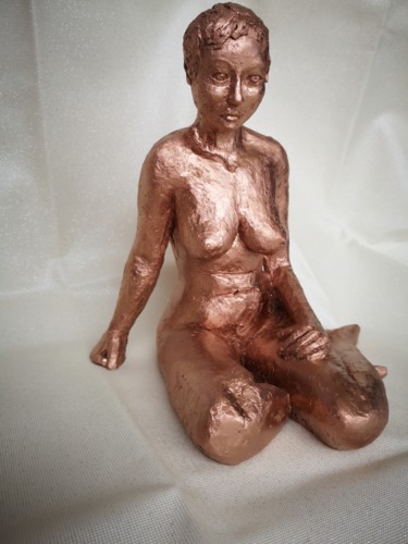 Sculpture titled "Pink golden lady" by Sandie Pacary, Original Artwork