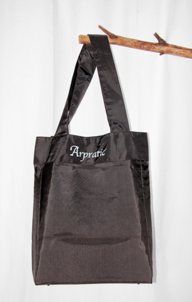 Artisanat intitulée "ARPRATIC" par Sandra Quadratus, Œuvre d'art originale, Sacs et Bagages