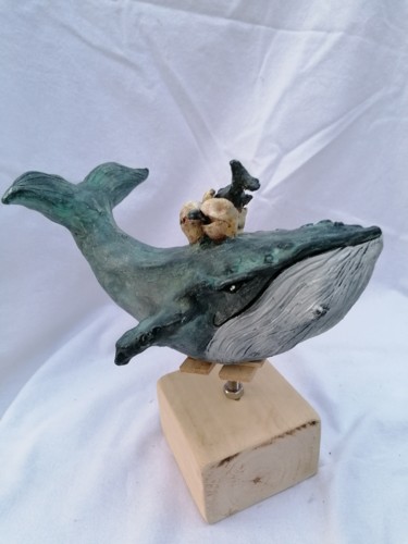 Sculpture intitulée "La baleine de Pâques" par Sandrine De Zorzi, Œuvre d'art originale, Argile