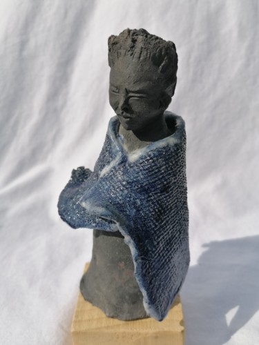 Skulptur mit dem Titel "Le contrarié" von Sandrine De Zorzi, Original-Kunstwerk, Ton