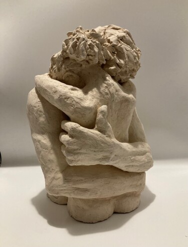 Skulptur mit dem Titel "L'Etreinte n°2" von Sandrine Julien (Nizebulle), Original-Kunstwerk, Terra cotta