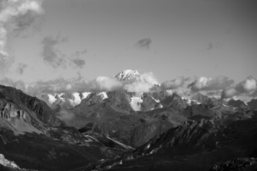 Fotografie getiteld "Le Mont Blanc... et…" door Sandy Badoux, Origineel Kunstwerk, Niet gemanipuleerde fotografie