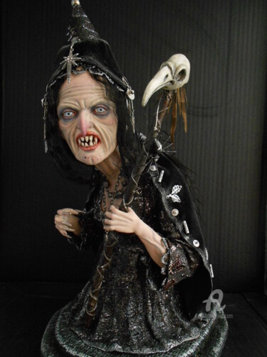Скульптура под названием "Black Witch  OOAK A…" - Vera Sanina, Подлинное произведение искусства, Пластмасса