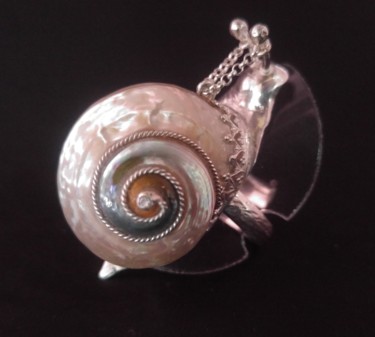 Design intitulada "Real Natural Snail…" por Sapir Gelman, Obras de arte originais, Outro