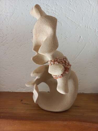 Sculpture titled "Amoncellement 1" by Sara Amato-Gentric, Original Artwork, Terra cotta