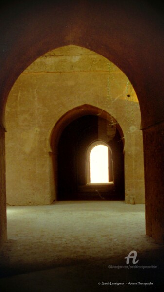 Photographie intitulée "Le Fil d'Ariane" par Sarah Leseigneur, Œuvre d'art originale, Photographie argentique