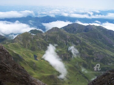 Photography titled "Au-dessus des nuages" by Sarah Leseigneur, Original Artwork, Digital Photography