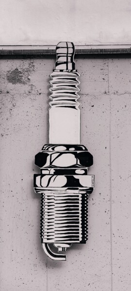 Spark plug Scultura intitolato "Spark plug" da Schascia, Opera d'arte originale, Legno