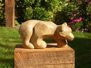 Sculpture intitulée "affût ours" par Domitille Et David Schneider, Œuvre d'art originale, Pierre