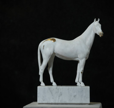 제목이 "Белая лошадь/White…"인 조형물 Aleksei Dmitriev로, 원작, 주조